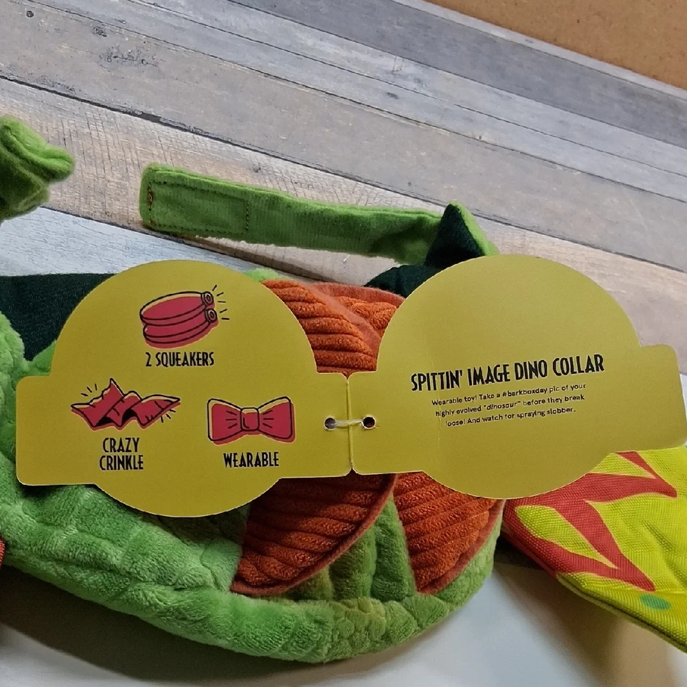 Bark Jurrassic Park Dog Hat and Toy Size M - L 20 - 50 Pounds NWT